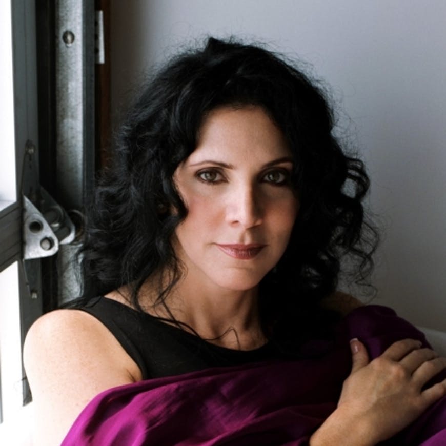 María Amparo Escandón