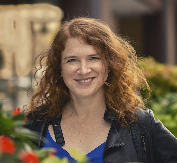 Amy Lee Lillard Headshot