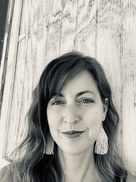 author, Kate Rowe, smiling into the camera